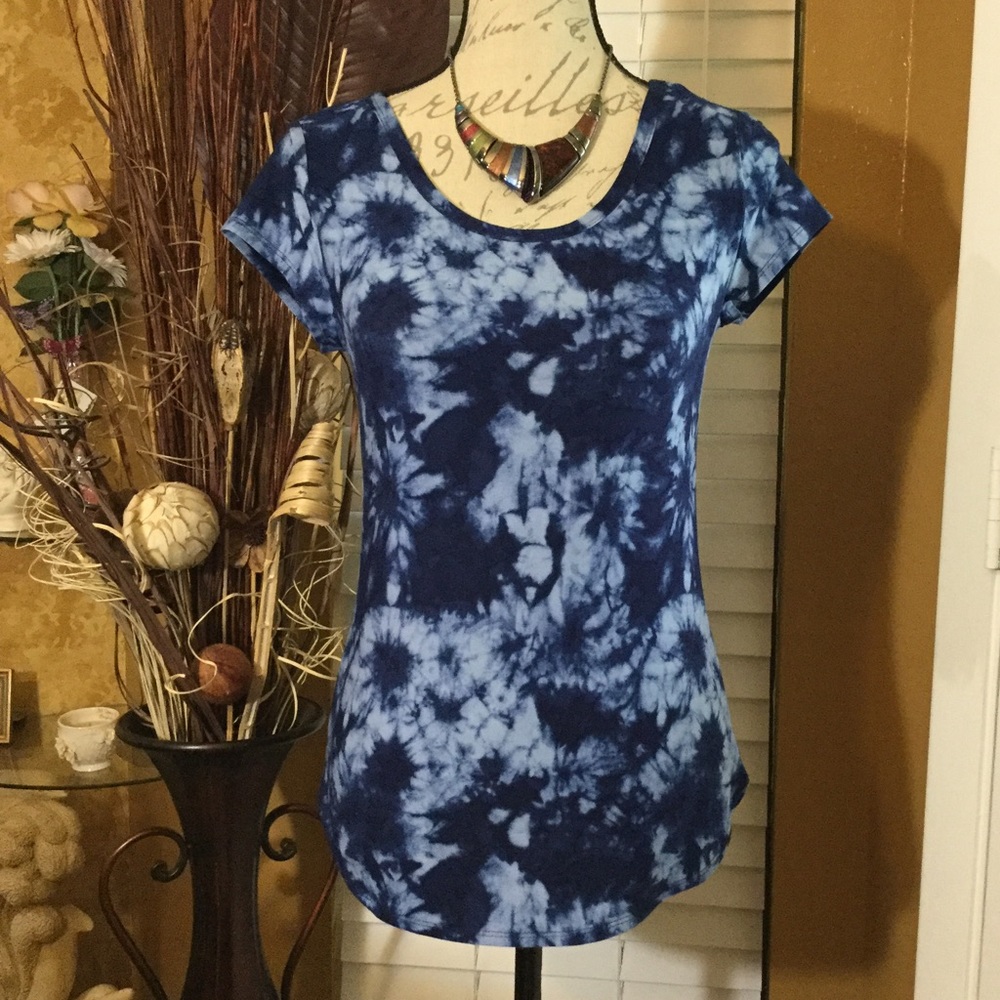 NEW Short Sleeve Blue Tye Dye Top